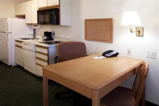 фото отеля Candlewood Suites Lake Mary