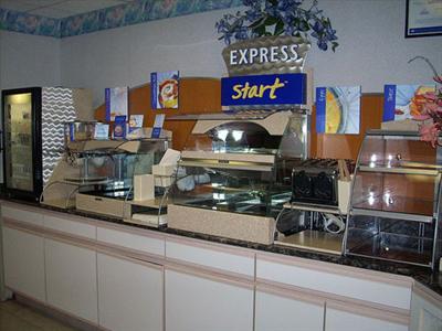 фото отеля Holiday Inn Express Elkhart North - I-80 90 Ex. 92