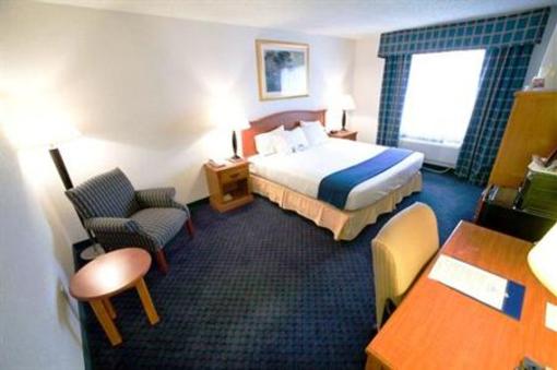 фото отеля Holiday Inn Express Santa Fe