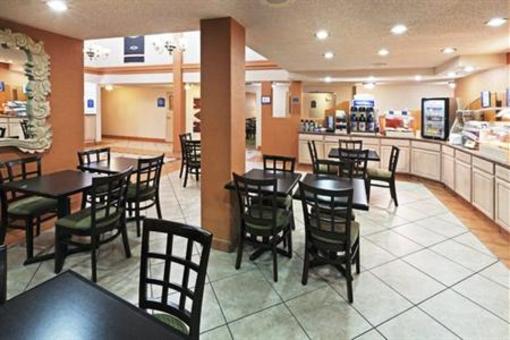фото отеля Holiday Inn Express Santa Fe