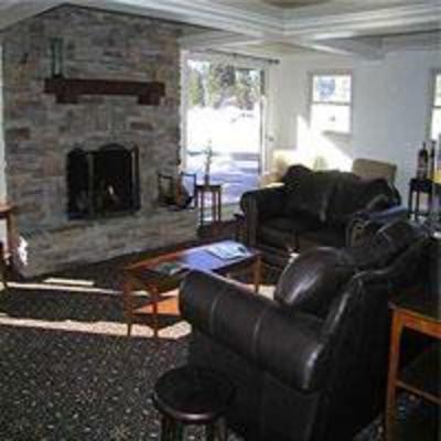 фото отеля Mammoth Creek Inn