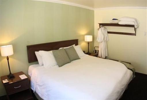 фото отеля Mammoth Creek Inn