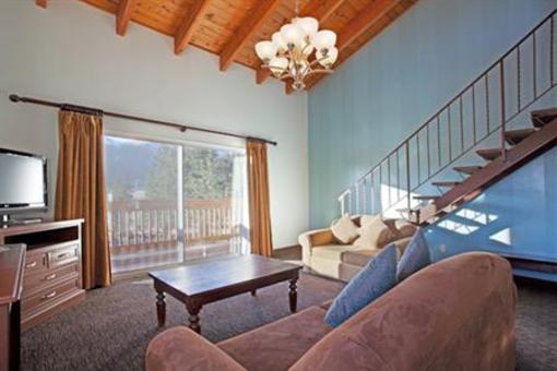 фото отеля Mammoth Creek Inn