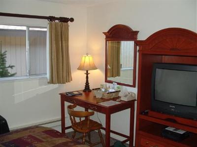 фото отеля Mammoth Creek Inn