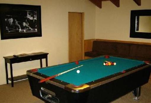фото отеля Mammoth Creek Inn