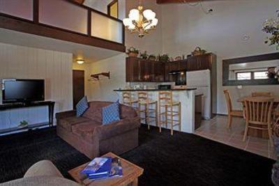 фото отеля Mammoth Creek Inn