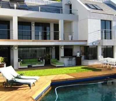 фото отеля 185 Beach Road Villa and Apartments Gordon's Bay