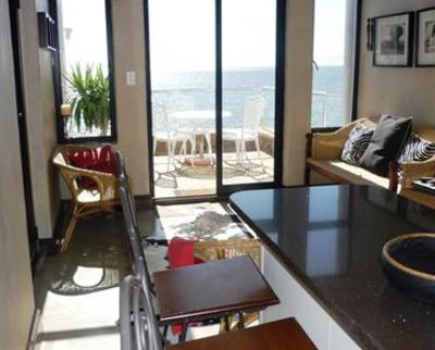 фото отеля 185 Beach Road Villa and Apartments Gordon's Bay
