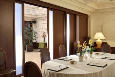фото отеля Hotel Continental Bordeaux