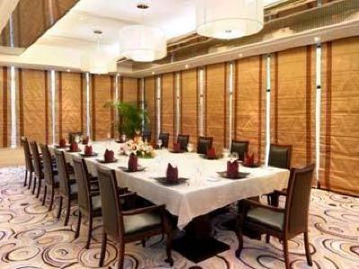 фото отеля Golden Eagle Summit Hotel Nanjing