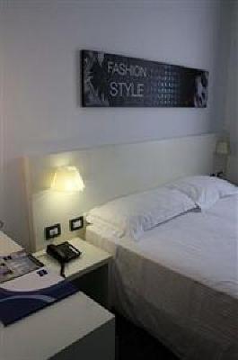 фото отеля Idea Hotel Milano Centrale