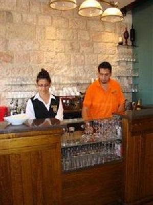 фото отеля Notre Dame Guest House