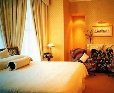 фото отеля Butlers Town House Hotel