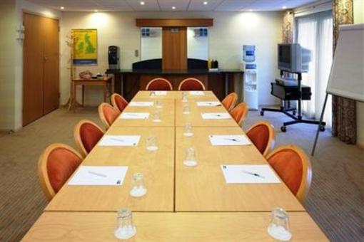 фото отеля Holiday Inn Express Peterborough