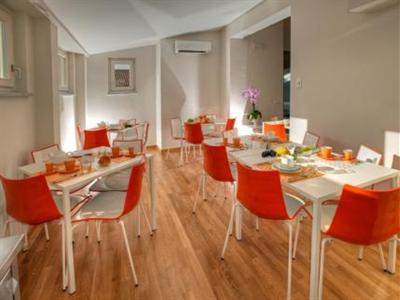 фото отеля Domus Bed & Breakfast Sorrento