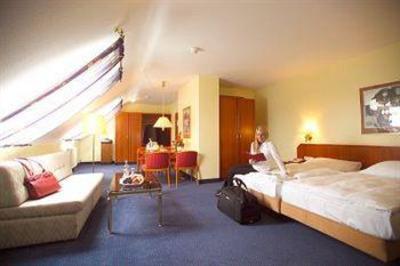 фото отеля Ramada Hockenheim