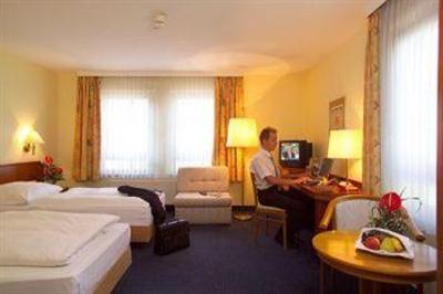 фото отеля Ramada Hockenheim