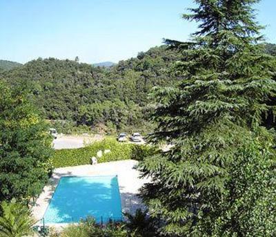 фото отеля Brit Hotel les 4 Sources