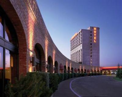 фото отеля Sheraton Red Deer Hotel