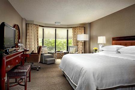 фото отеля Sheraton Red Deer Hotel