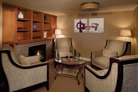 фото отеля Sheraton Red Deer Hotel