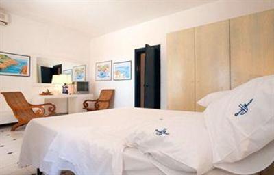 фото отеля Hotel Piccolo Mondo Castro (Italy)