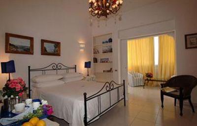 фото отеля Hotel Piccolo Mondo Castro (Italy)