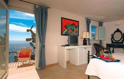 фото отеля Hotel Piccolo Mondo Castro (Italy)