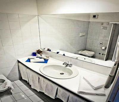 фото отеля Hotel Santoni Nago-Torbole