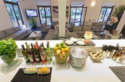 фото отеля Hotel Santoni Nago-Torbole