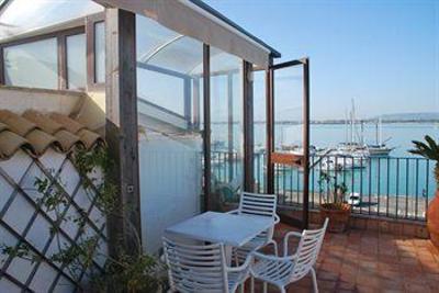фото отеля L'Approdo Delle Sirene Bed & Breakfast Siracusa