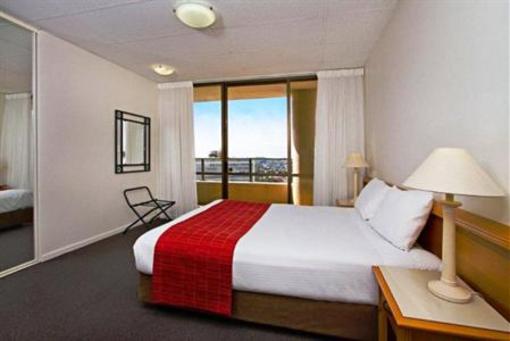 фото отеля Summit Central Apartment Hotel