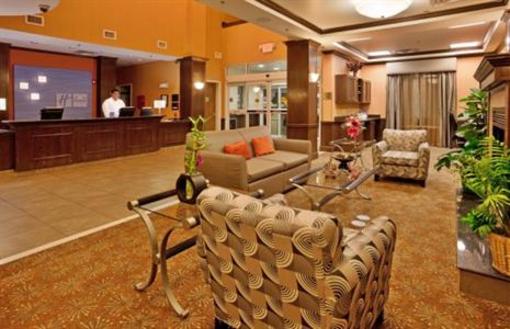 фото отеля Holiday Inn Express Hotel & Suites Kansas City - Grandview