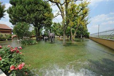фото отеля Ca' Maddalena Bed & Breakfast  Villafranca di Verona