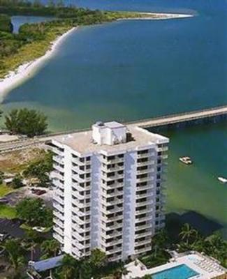 фото отеля Lovers Key Beach Club and Resort