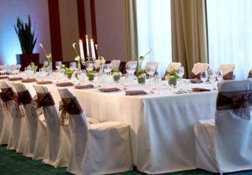 фото отеля Renaissance Karlsruhe Hotel