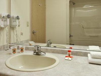 фото отеля Super 8 Motel Detroit Windsor (Ontario)