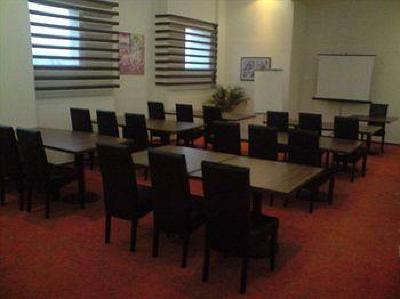 фото отеля Sydney Hotel Craiova