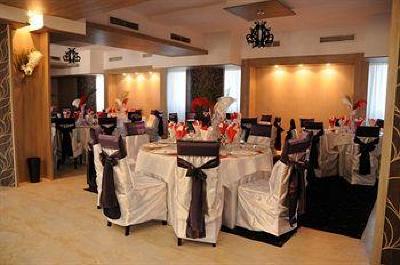 фото отеля Sydney Hotel Craiova