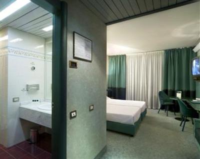 фото отеля Una Hotel Bergamo