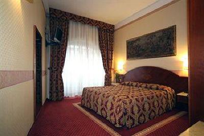 фото отеля King Mokinba Hotel