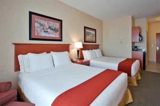 фото отеля Holiday Inn Express Suites Airdrie