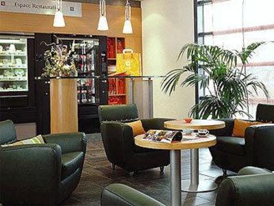 фото отеля Suite Novotel Paris Porte de Montreuil