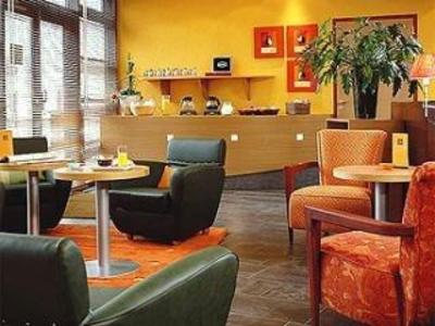 фото отеля Suite Novotel Paris Porte de Montreuil