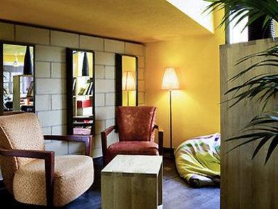 фото отеля Suite Novotel Paris Porte de Montreuil