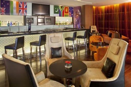 фото отеля Holiday Inn Mumbai International Airport