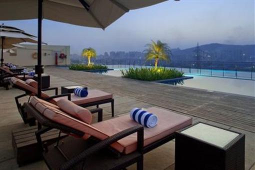 фото отеля Holiday Inn Mumbai International Airport