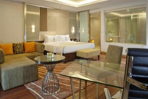 фото отеля Holiday Inn Mumbai International Airport