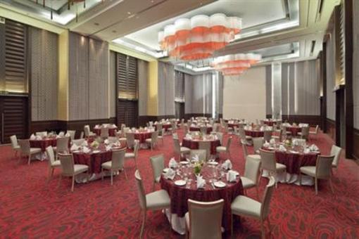 фото отеля Holiday Inn Mumbai International Airport
