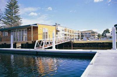 фото отеля Oaks Boathouse